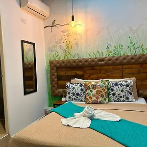 Hostal La 10, Medellín