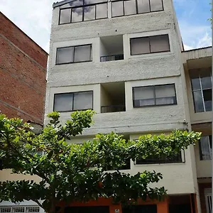 Inn Habita Estudios Laureles, Medellín